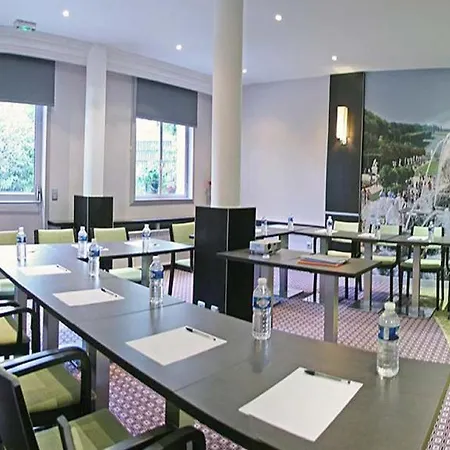 호텔 르 베르사유 4*