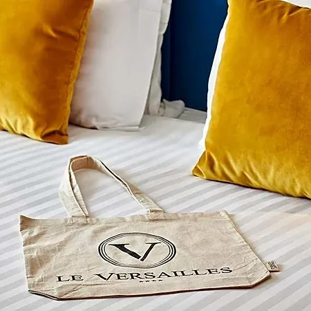 Le Hotel Versailles