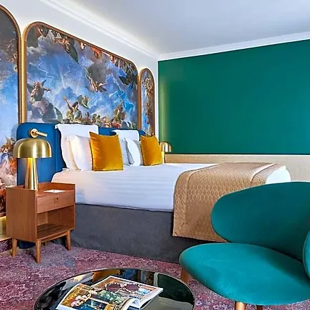 Le Hotel 4*