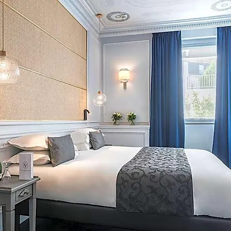 Le Hotel Versailles