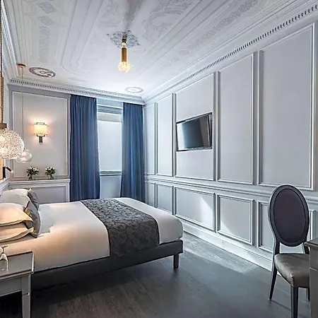 Le Hotel 4*